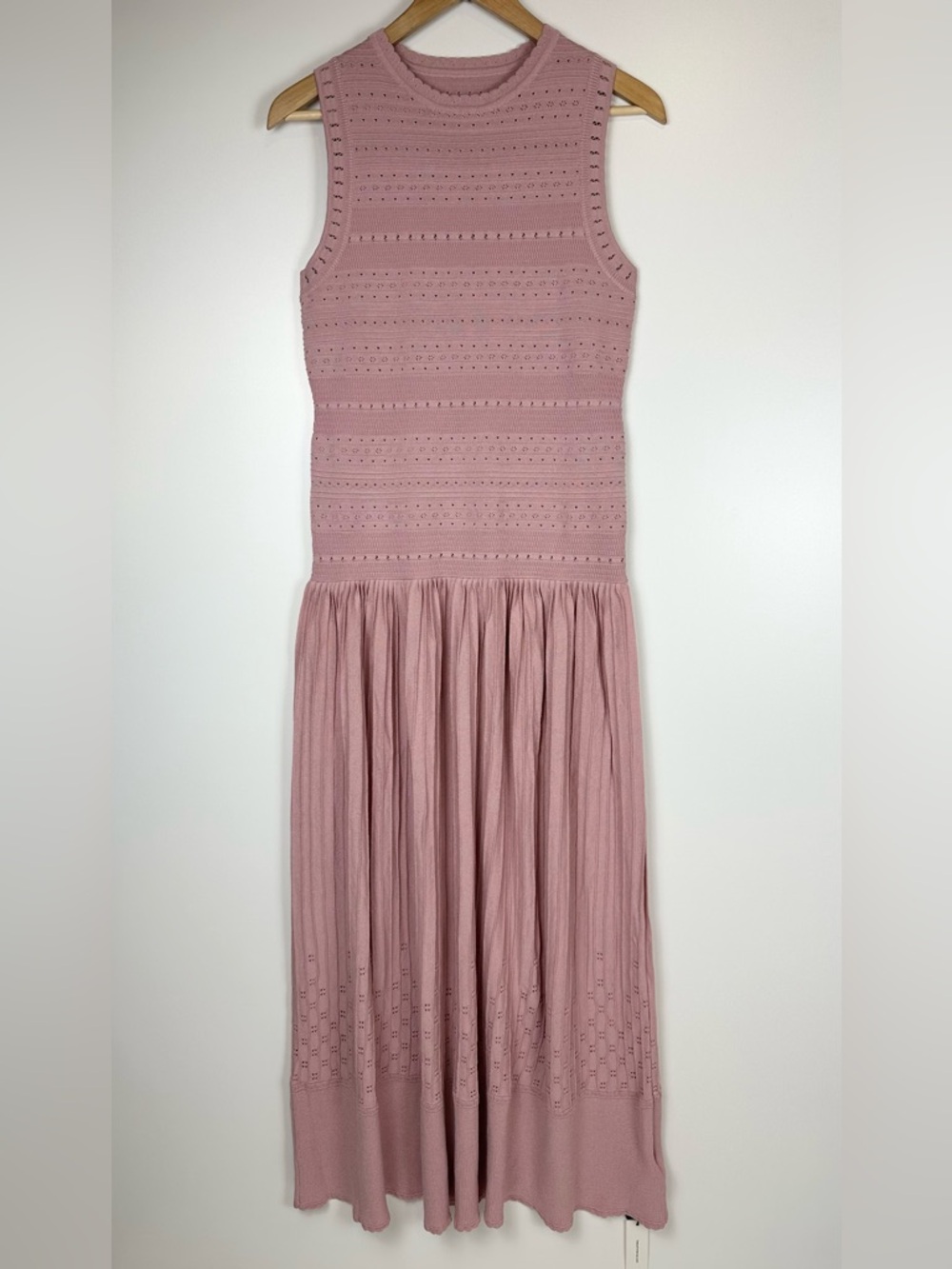 COMMENSE Sleeveless Knit Eyelet Pleated Maxi Dress - Picture 2 of 8